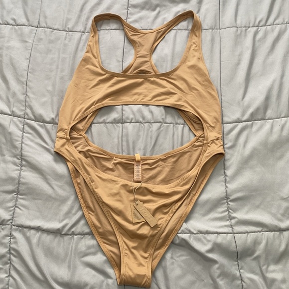 SKIMS Signature Swim Cut Out Monokini Ochre 2X NWT - Picture 2 of 7